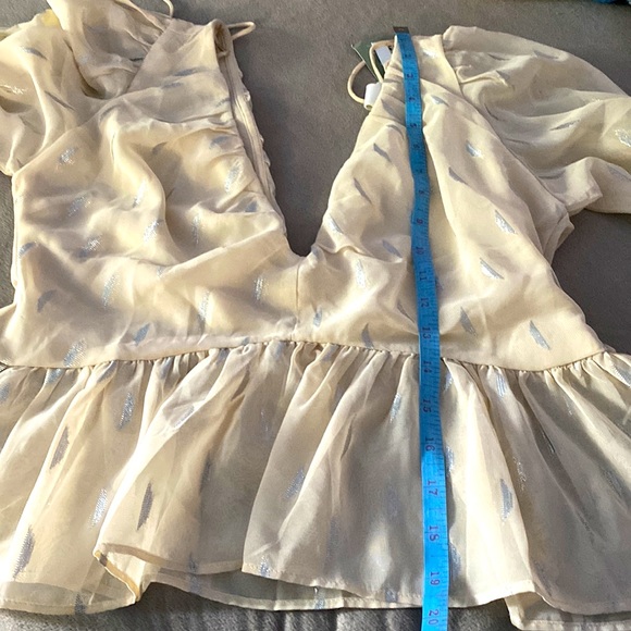 New Jacquard-patterned Peplum Cream Silver Blouse ! - Picture 8 of 12